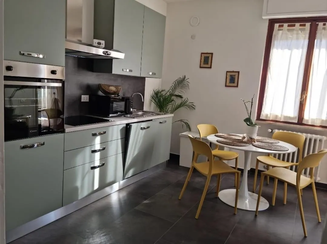 Sunbath House Pisa - Free Parking - Near Pisa Center Apartment
